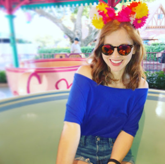 Meet your Posher, Lauren - Picture 1 of 1